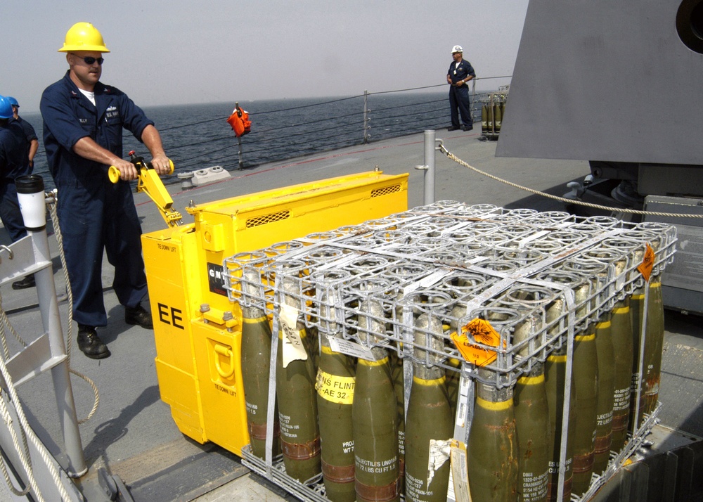 Gunners Mate Loads Up