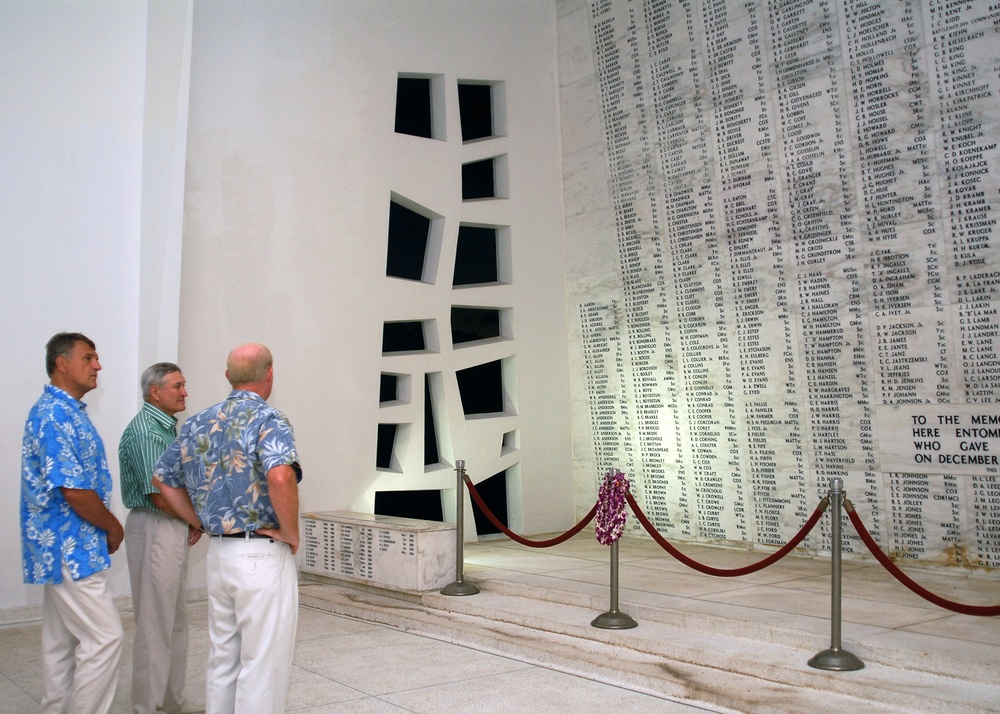 Russian Pacific Fleet Commander visits Pearl Harbor