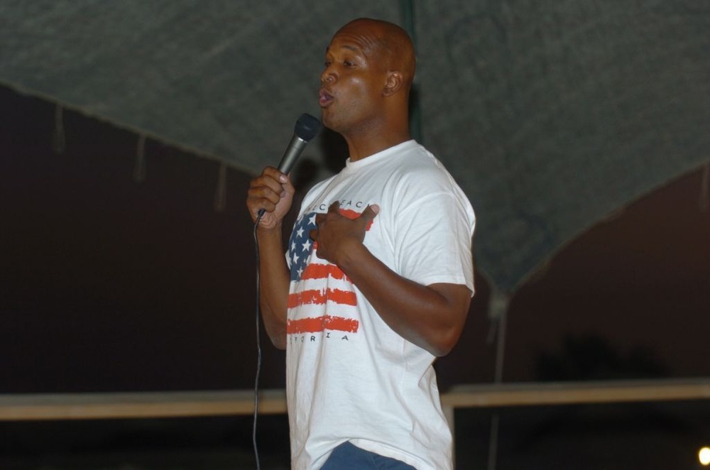 Comedians entertain at FOB Hammer