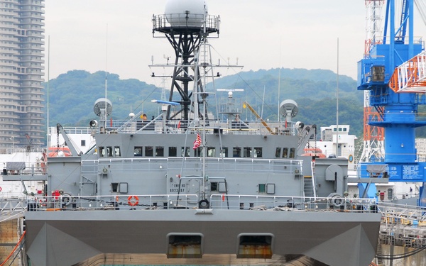 USNS Effective Drydock