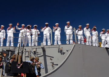 USS Lake Erie Returns to San Diego After Deployment