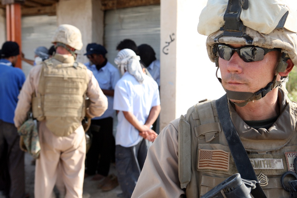 Marines pull security in Saqlawiyah