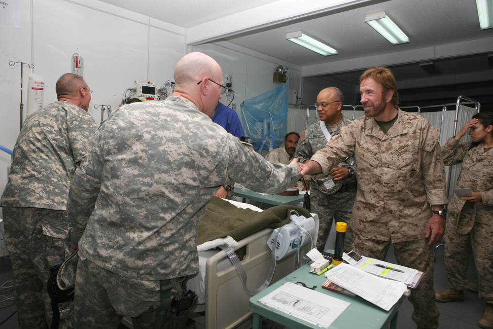 Chuck Norris visits Marines