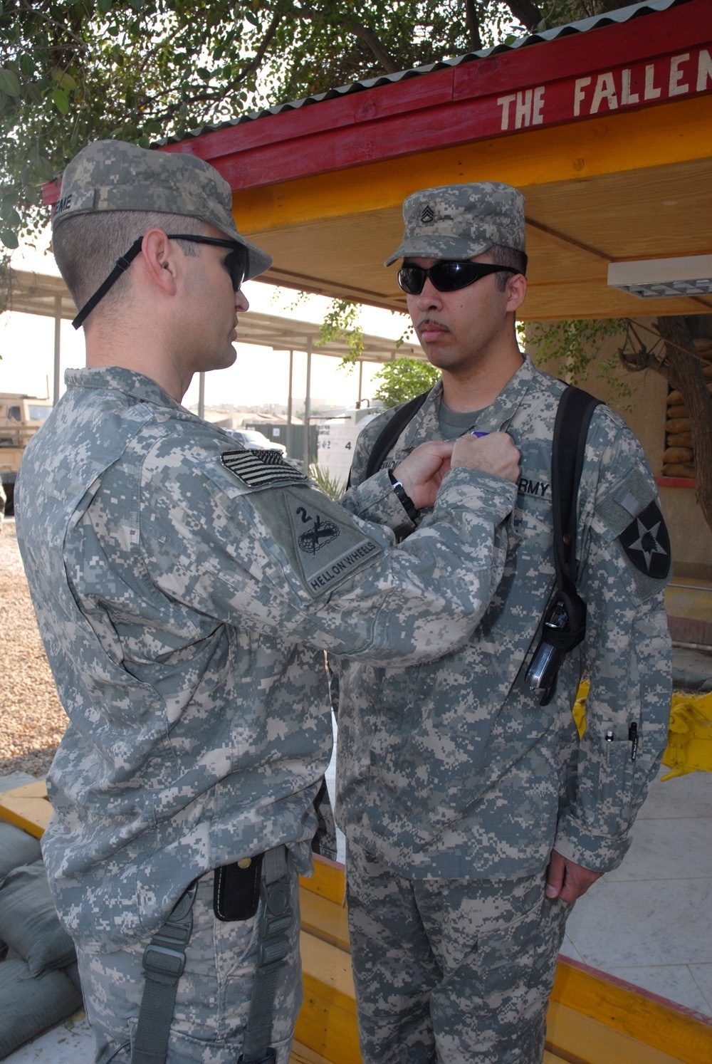 DVIDS - Images - Service Members Support Colts Game Against The Commanders  [Image 4 of 5]