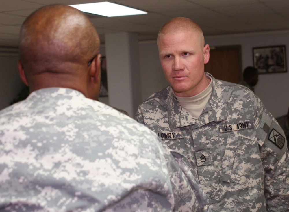 Three Fort Huachuca NCOs inducted into elite Sergeant Audie Murphy Club, Article