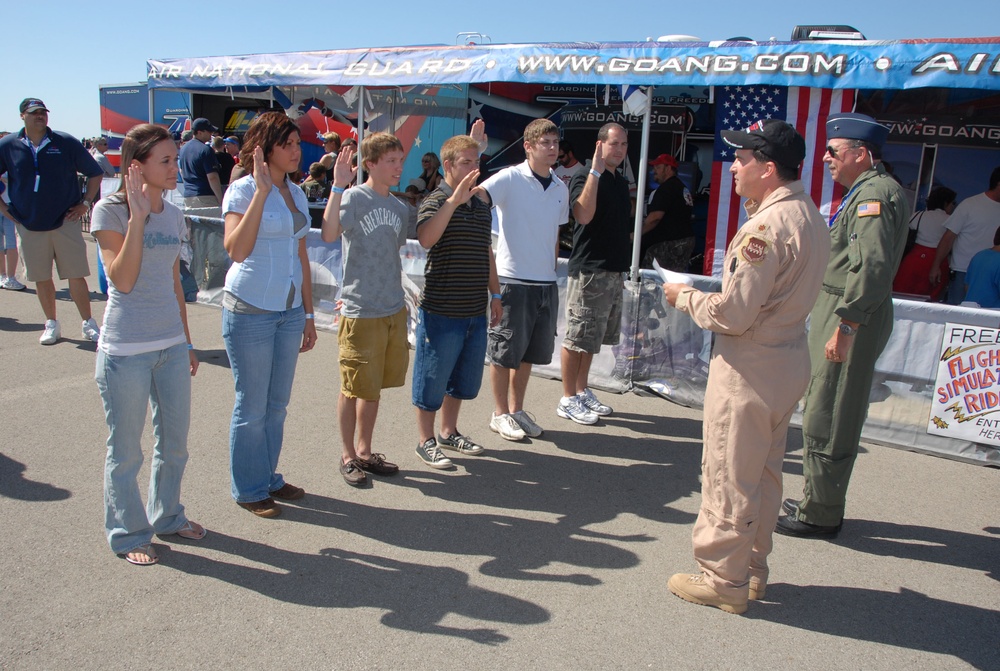 DVIDS News Rickenbacker air show features World War II Mustangs