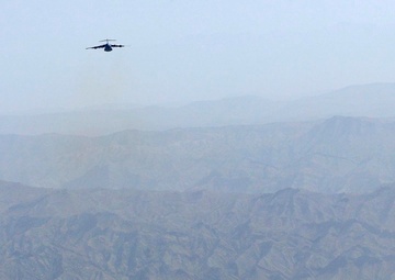 Air Force accomplishes record setting air drop