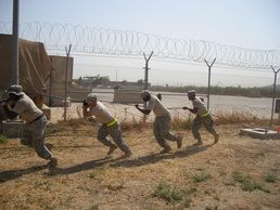 Soldiers Beat Heat to Providing Critical Communications