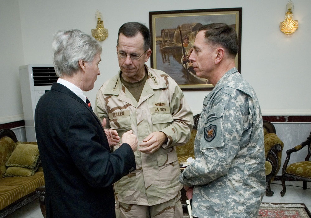 Chairman of the Joint Chiefs of Staff Visits Multi-National Forces - Iraq