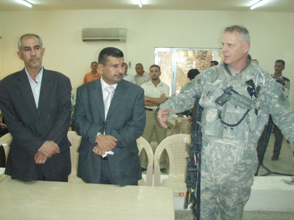 Hammer Leaders Promote Peace Through Economy