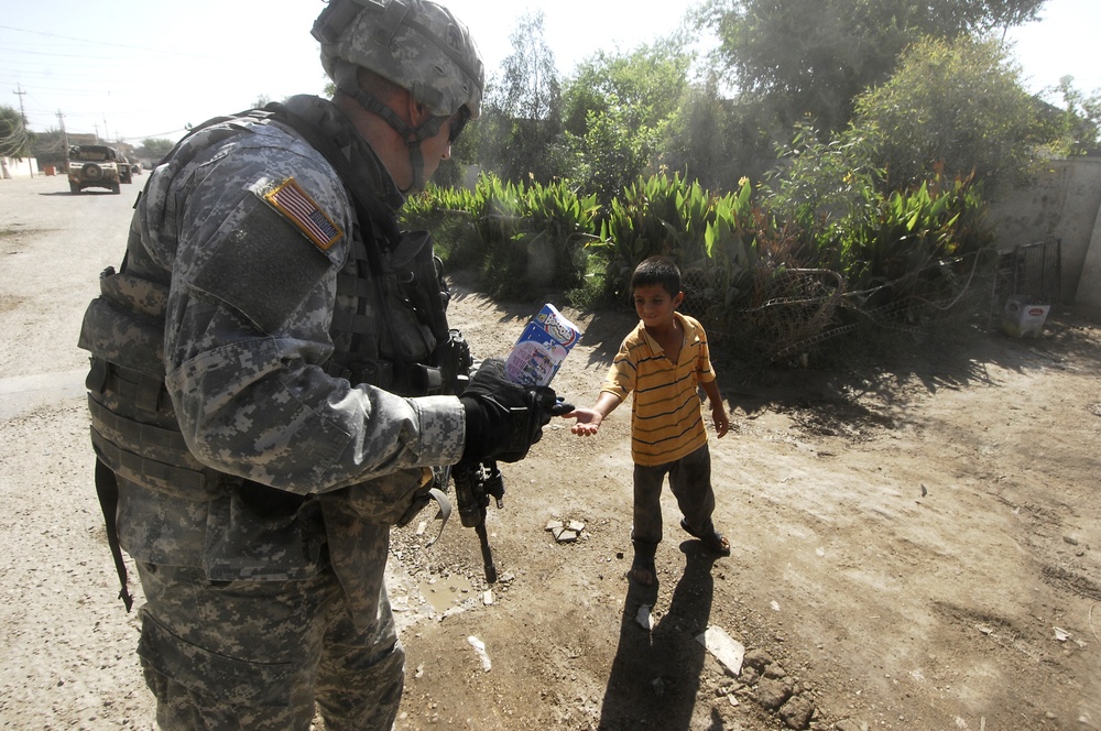 Patrol in Haswa, Iraq