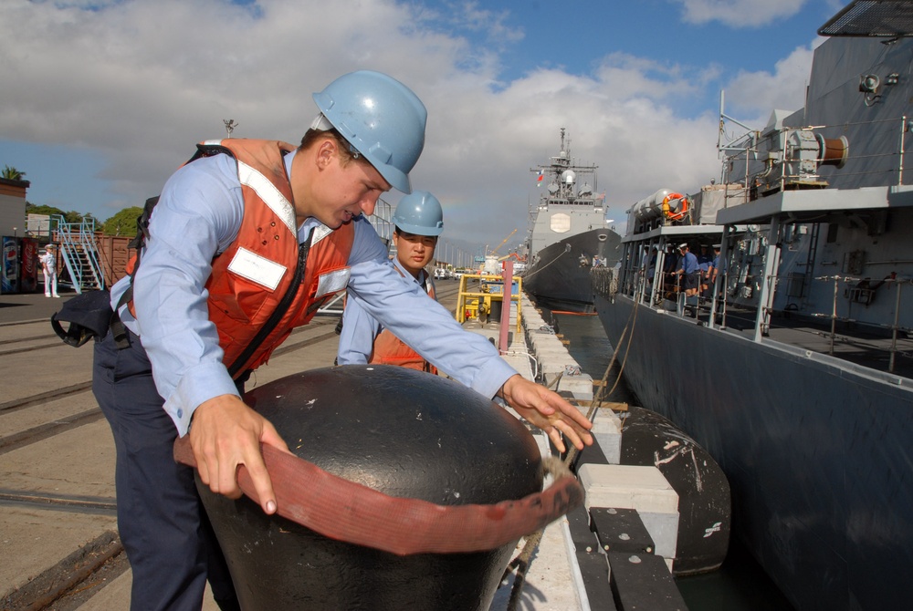 HMS Monmouth port visit