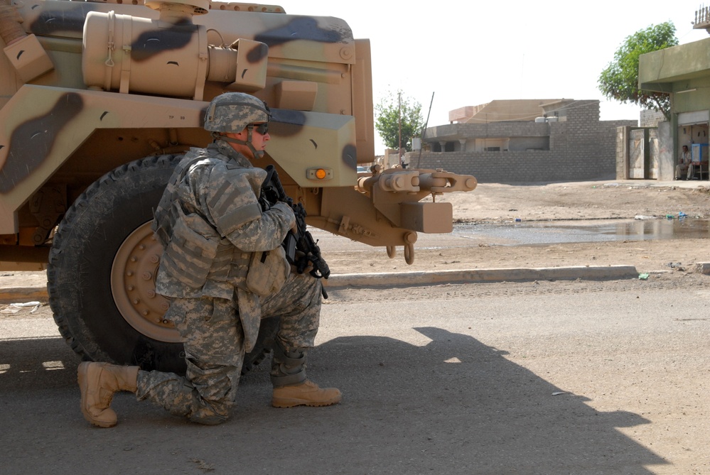 Iraqi Army Cordon and Search Mission