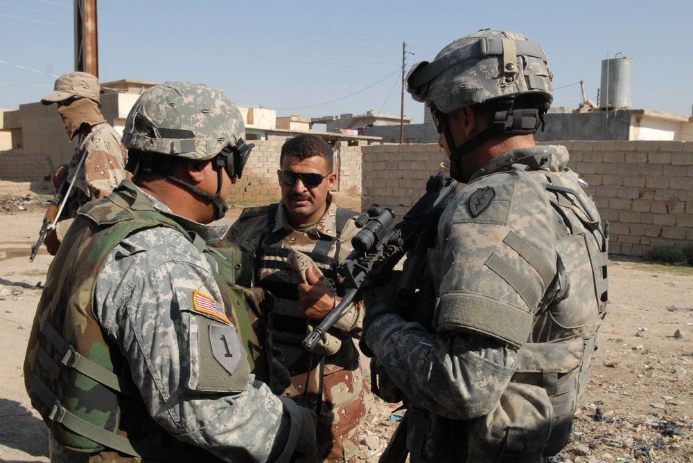 Iraqi Army Cordon and Search Mission