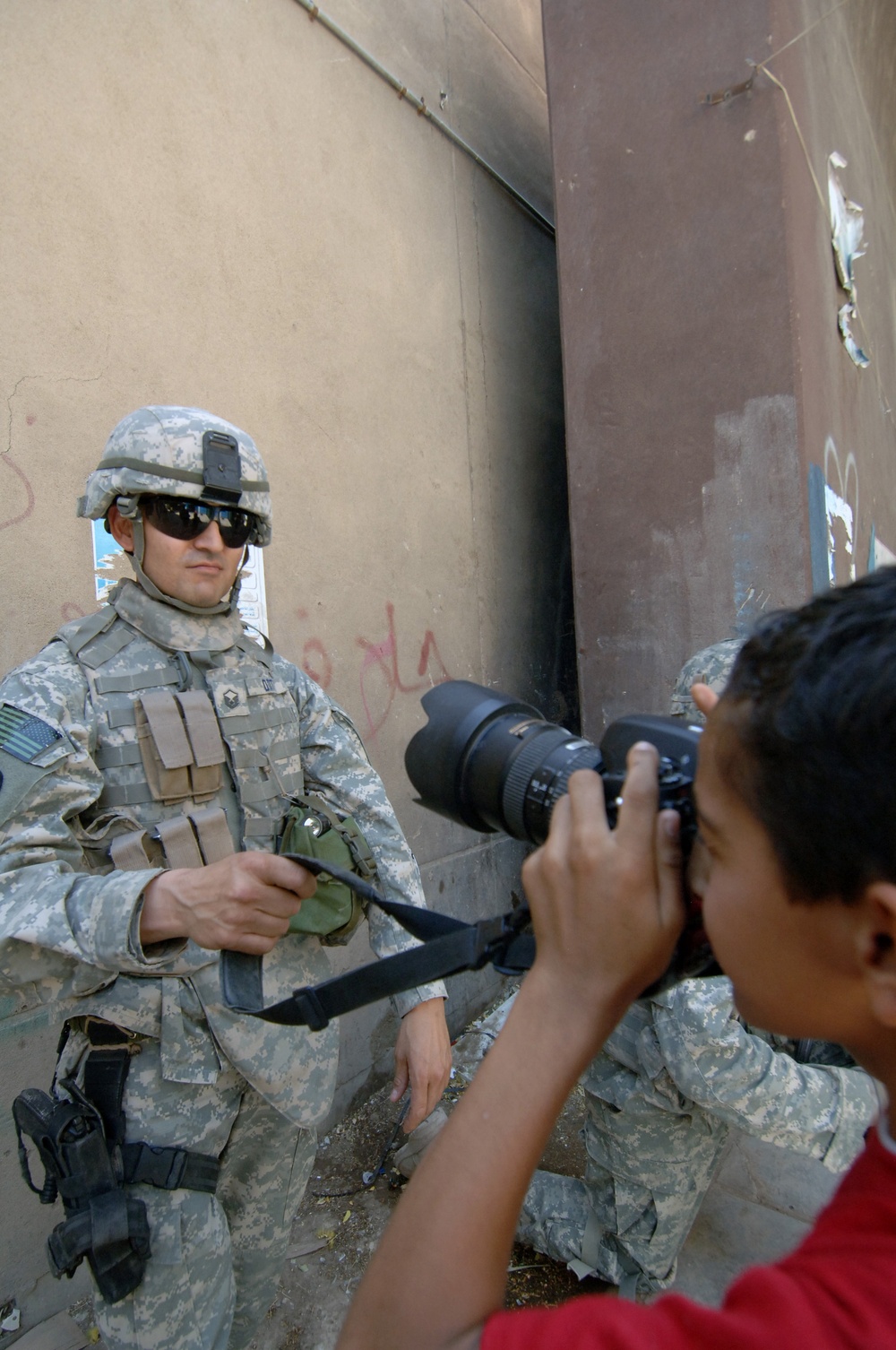 Soldiers at a small mall in Saha, Baghdad