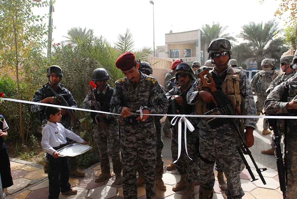 Stryker Soldiers, Iraqi National Police improve Sadr City schools