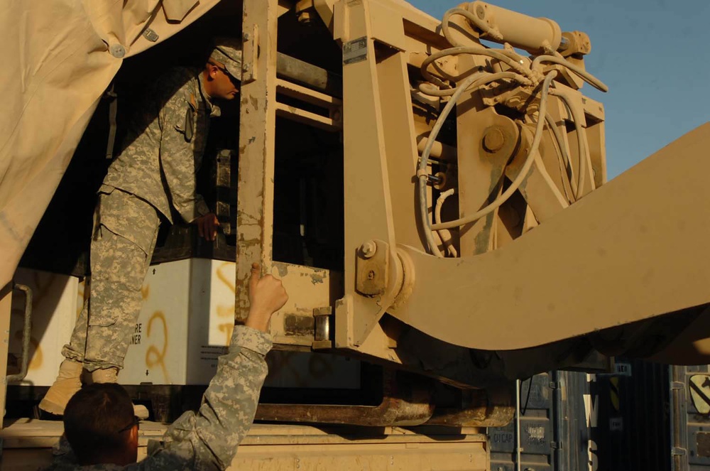 'Grey Wolf' Soldiers prepare to head home