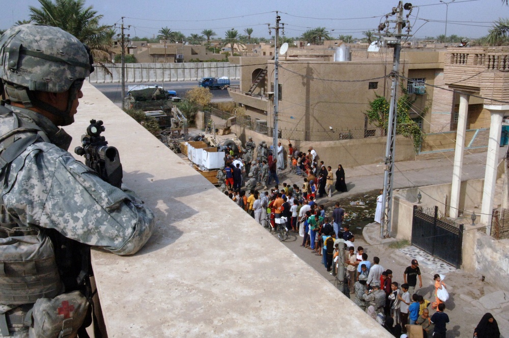 Humanitarian assistance in Rashid District