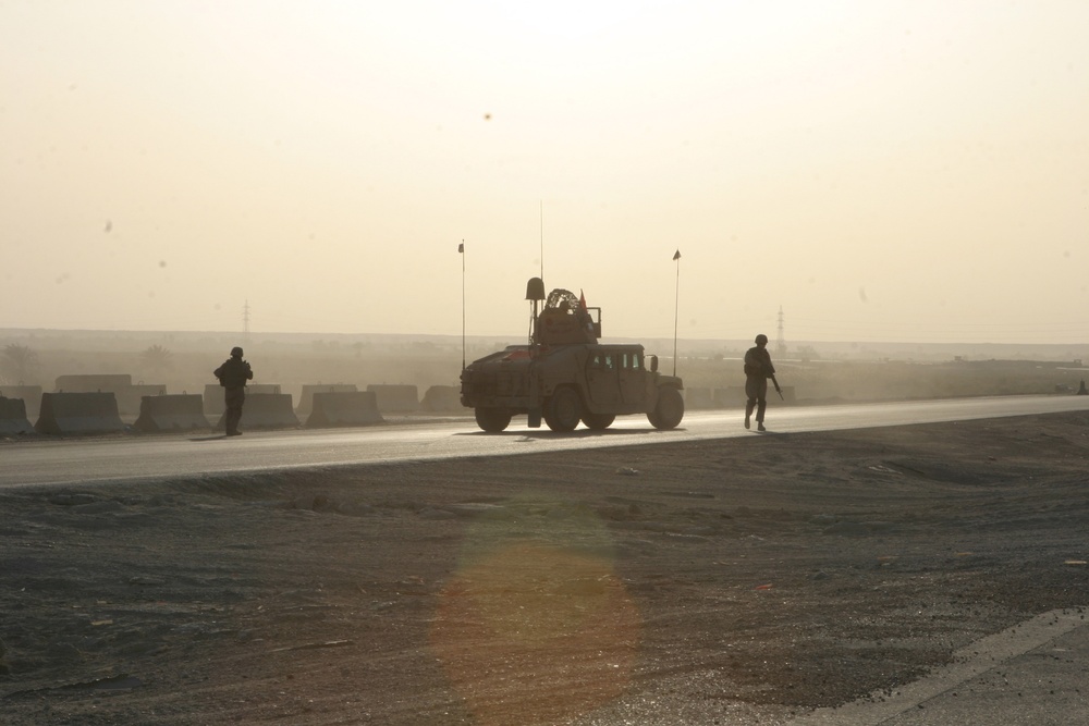 Marines conduct convoy to Camp Ramadi