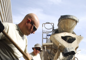 Service members guide concrete