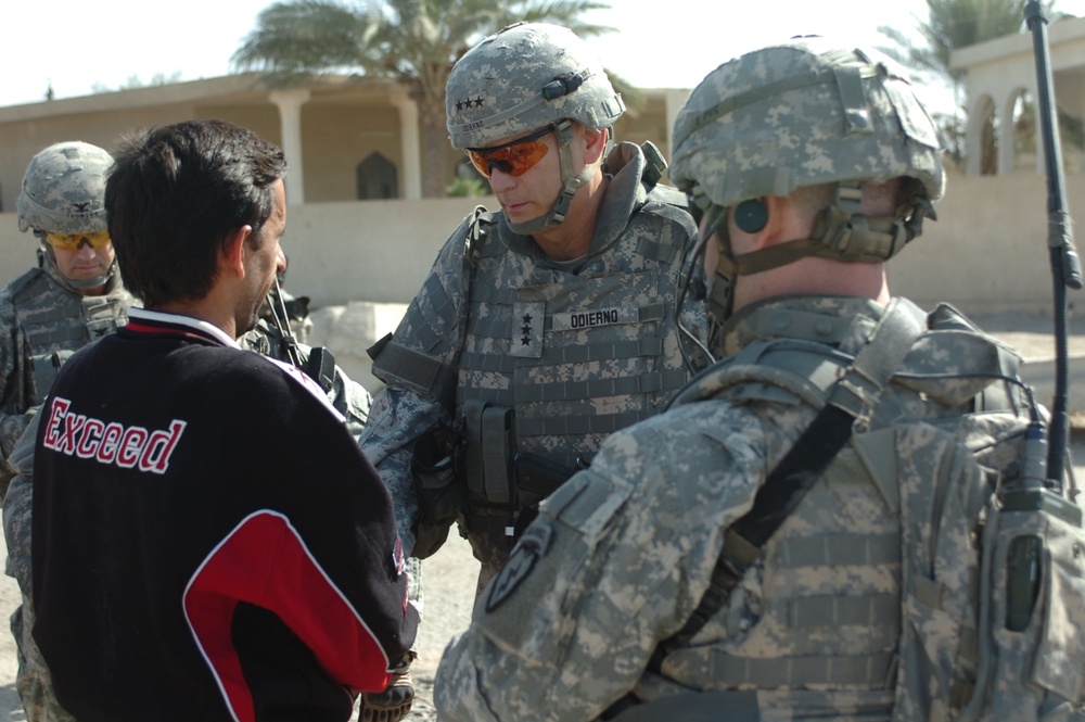 MNC-I commander visits Hawr Rajab