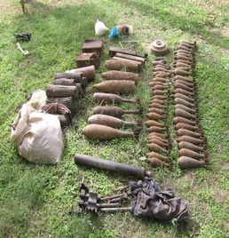 CLCs in Arab Jabour turn in large weapons cache