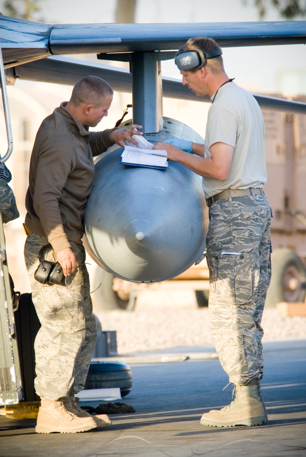 F-16 Maintenance