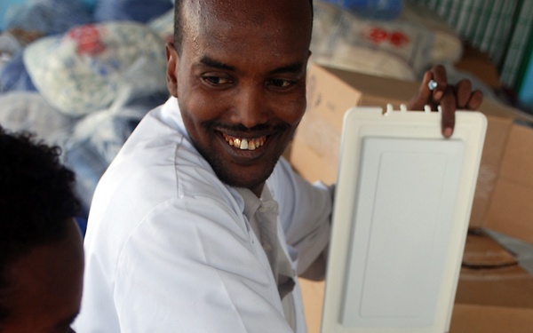 350th Civil Affairs Team Delivers Supplies