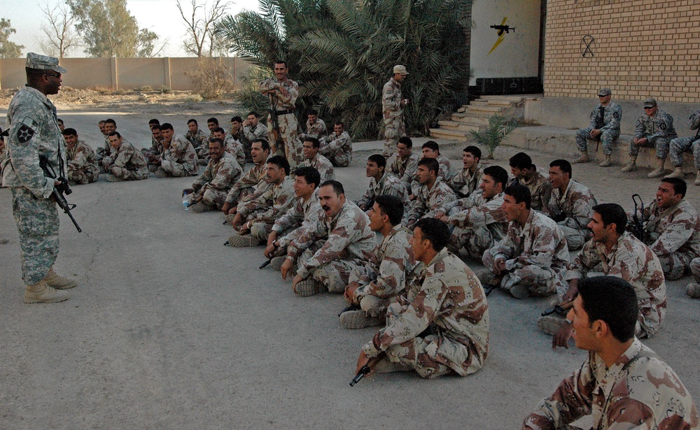 Iraqi Stryker Training: U.S. Troops Prepare Iraqi Military