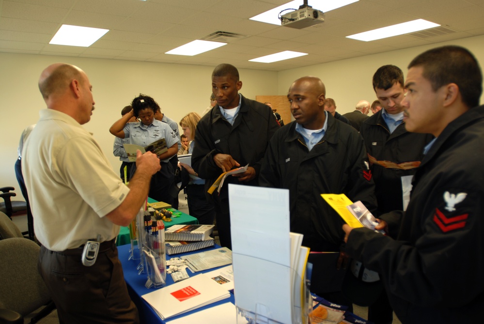 Sailors learn about education opportunities