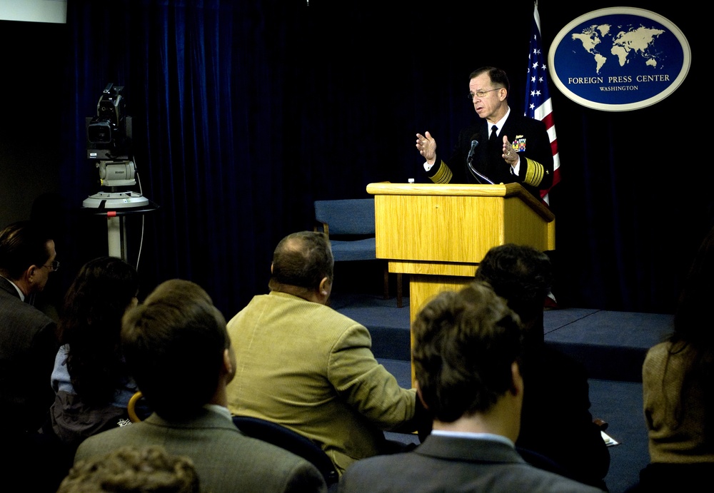 Chairman of the Joint Chiefs of Staff, U.S. Navy Adm. Mike Mullen addresses