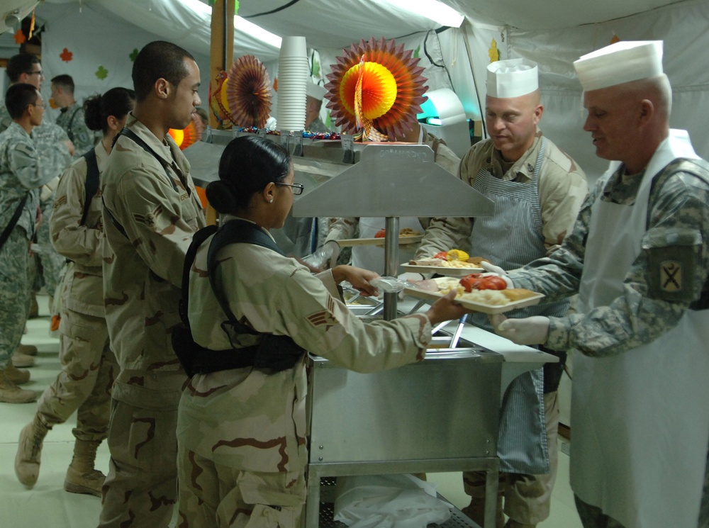 Deployed Thanksgiving offers a taste of home