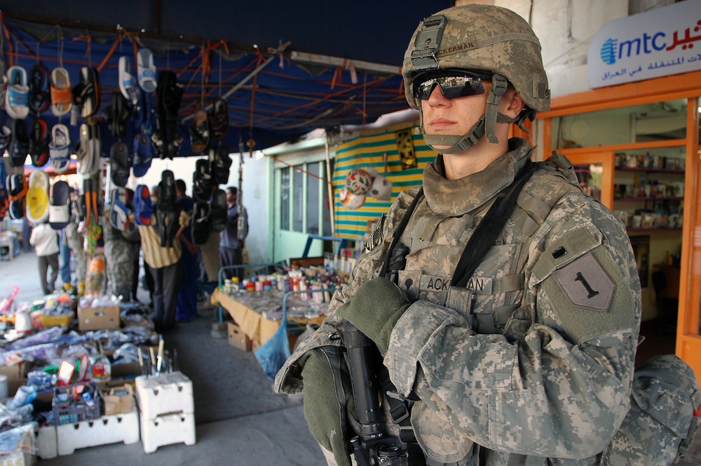 Civil Military Operations Platoon Helps Neighborhood