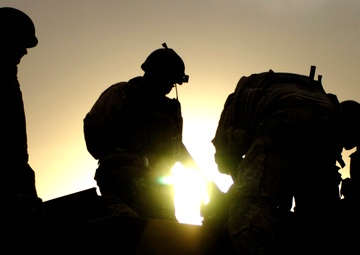 Iraqi Army Leads Raids