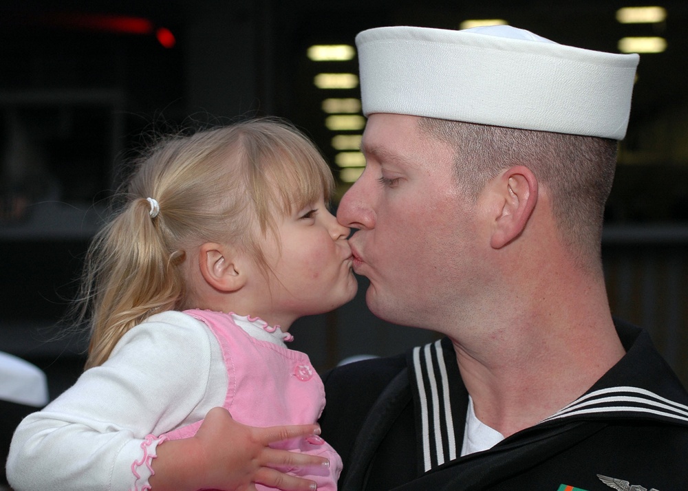 USS Kitty Hawk homecoming ceremony