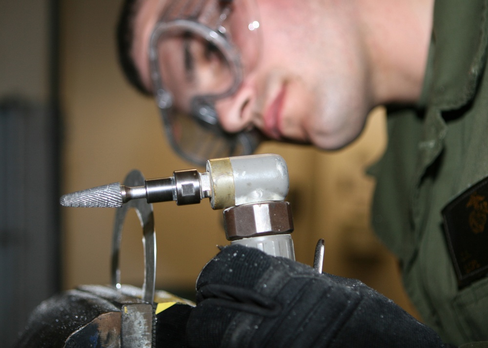 Heavy Haulers Mechanics Maintain Mission Readiness