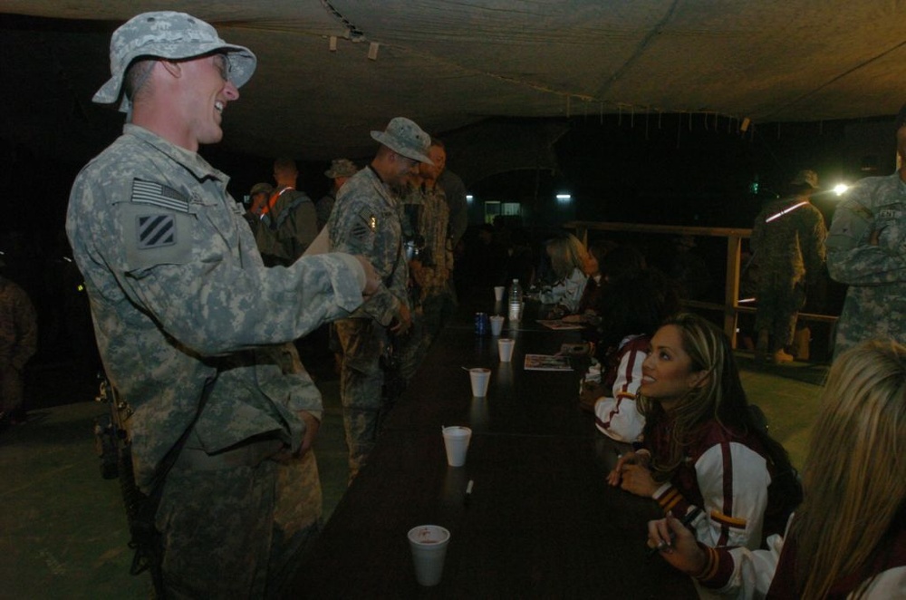 Redskins cheerleaders visit 3rd BCT Soldiers