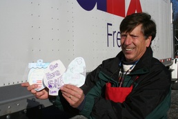 Rainbow Soldiers volunteer to share holiday cheer with troops