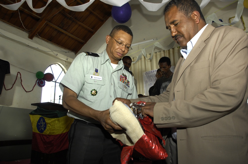 Community Celebrates Dedication of Primary School in Ethiopia