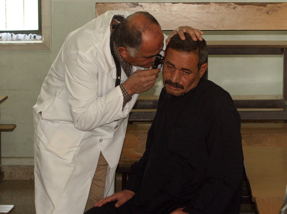 Rakkasans help put Iraqi face on locals&amp;amp;#65533; medica