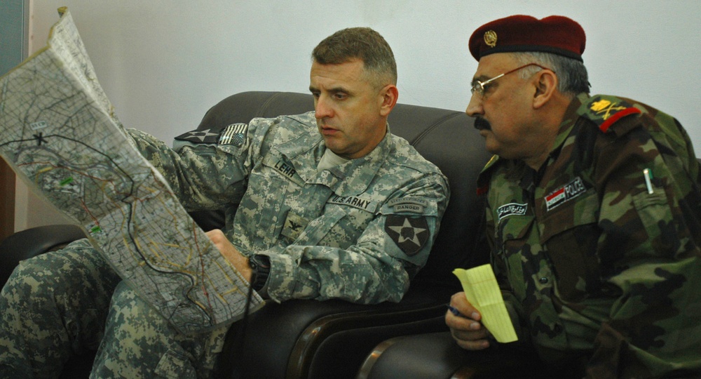 4-2 Leadership meets with Diyala Officials