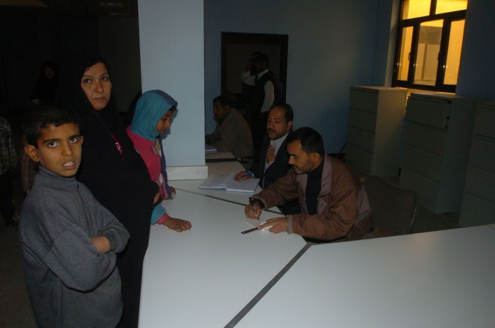 Iraq Transition Assistance Office visits Narhwan health clinic