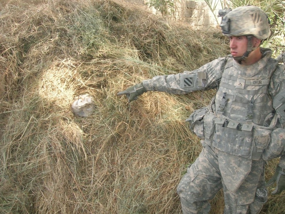 1-15th Inf. Regt. discovers cache in haystack
