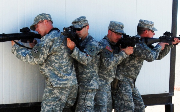 4th Infantry troops training in Kuwait