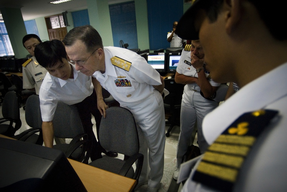 Adm. Mike Mullen wraps up trip to Japan