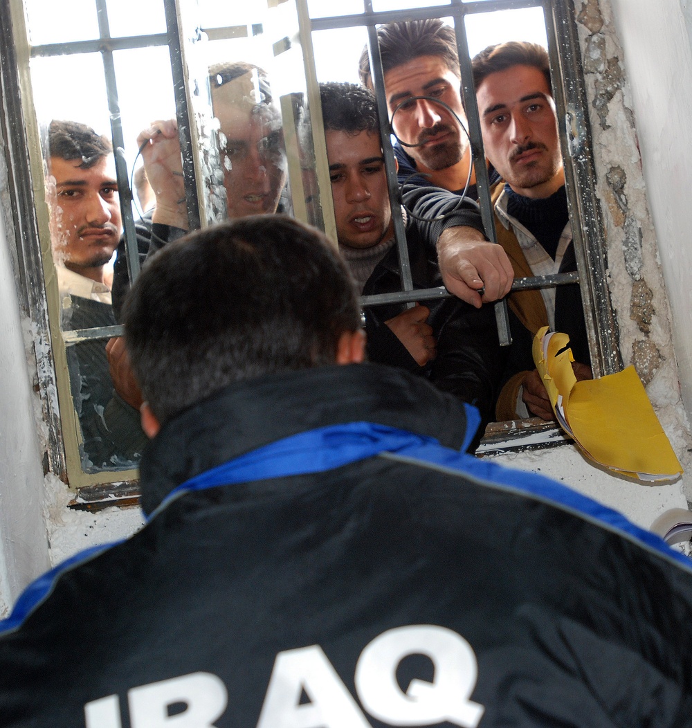 First day of recruitment draws over 4,000 IP hopefuls to Kirkuk Police Acad