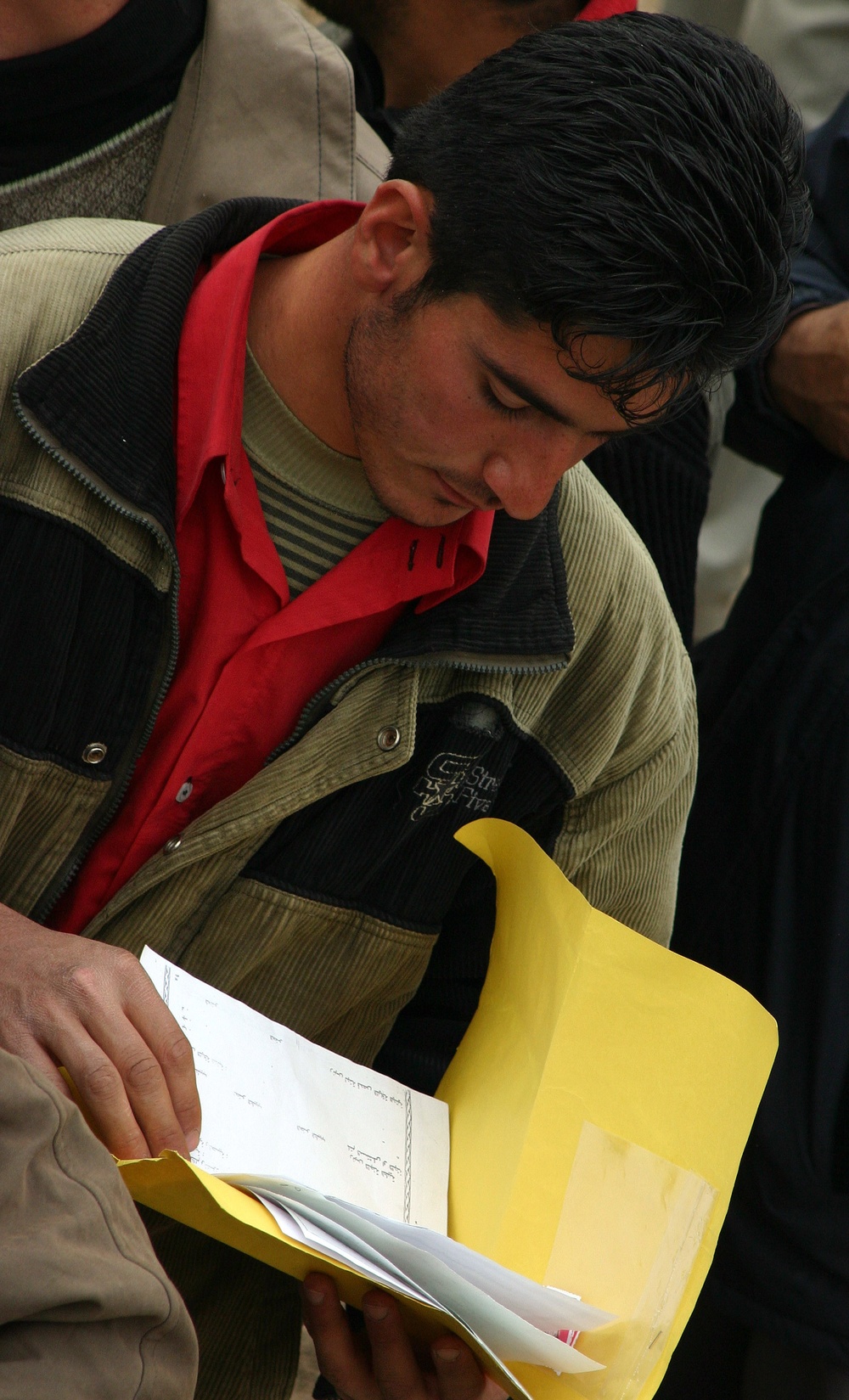 First day of recruitment draws over 4,000 IP hopefuls to Kirkuk Police Acad