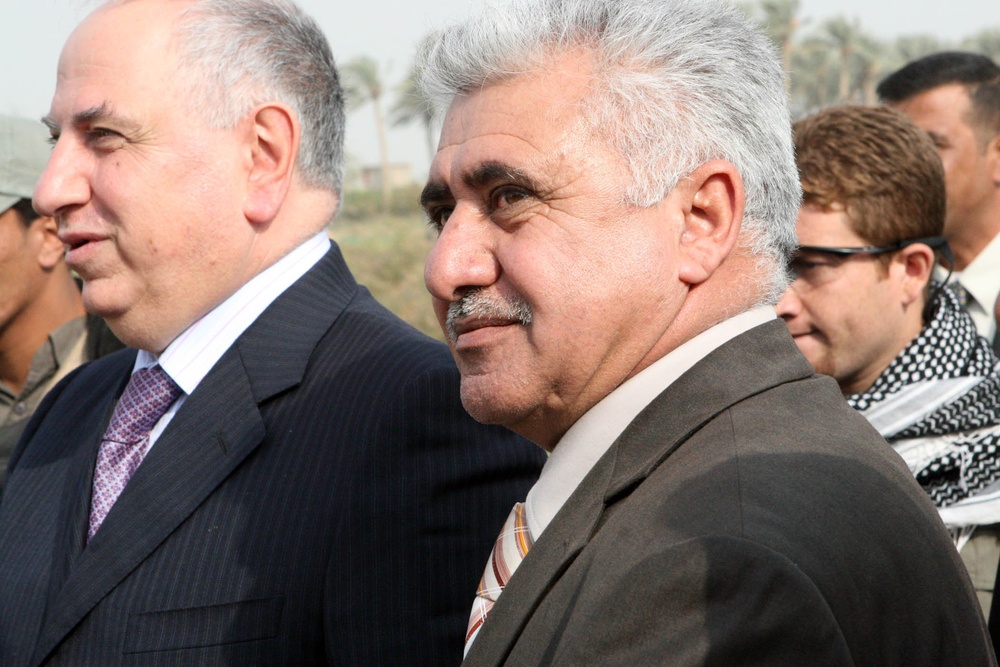 Leaders aim to 'put law back in Iraq'