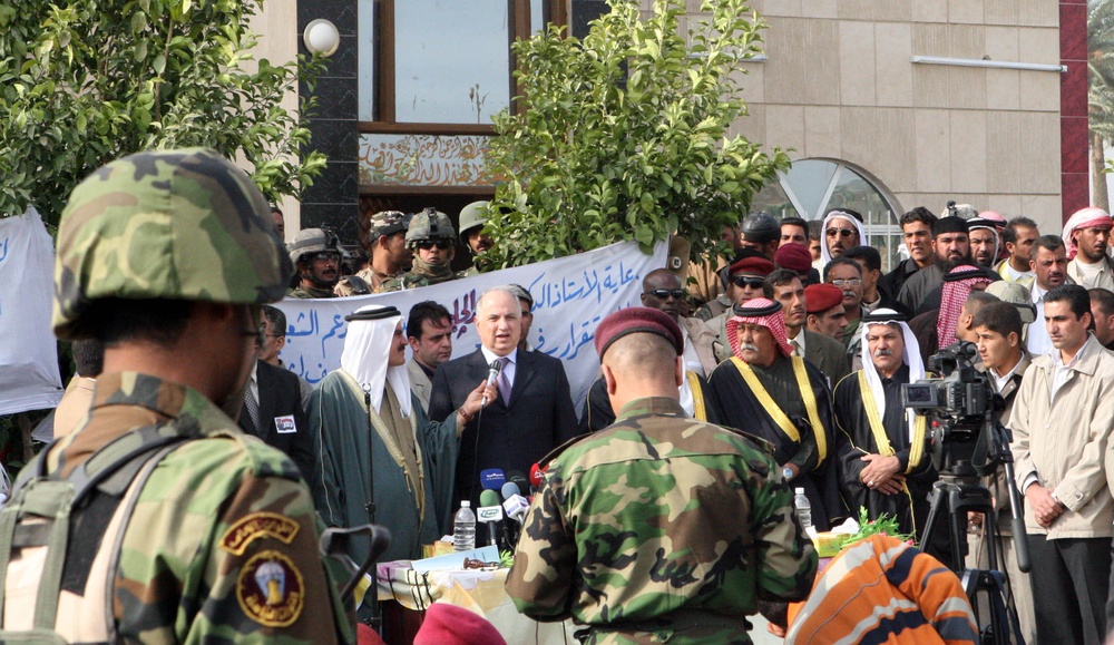 Leaders aim to 'put law back in Iraq'