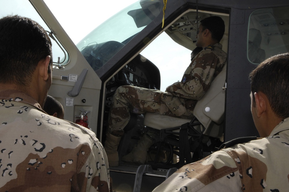 Iraqi Air Force Pilots Learn Their Trade
